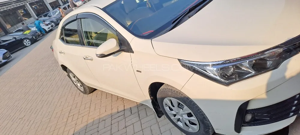 Toyota Corolla 2018 for Sale in Peshawar Image-1