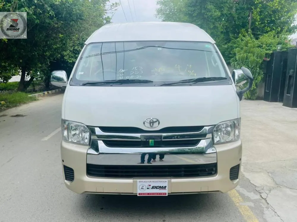 Toyota Hiace 2018 for Sale in Lahore Image-1