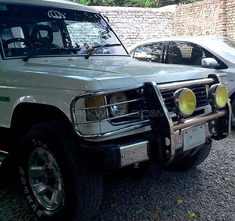 Mitsubishi Pajero 1989 for Sale in Peshawar Image-1