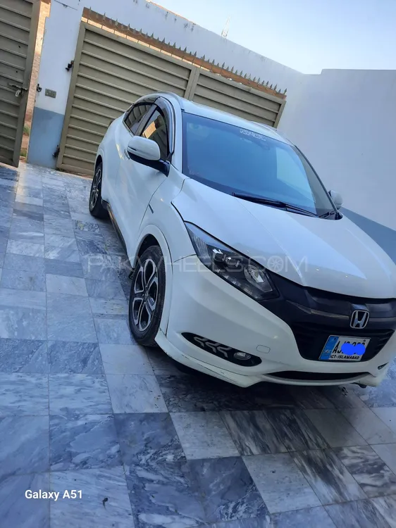 Honda Vezel 2015 for Sale in Gujrat Image-1
