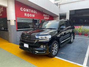 Make: Land Cruiser ZX
Model: 2020
Mileage: 5,800 KM
Reg: Unregistered 

Full House

Calling and Visiting Hours

Monday to Saturday

11:00 AM to 7:00 PM