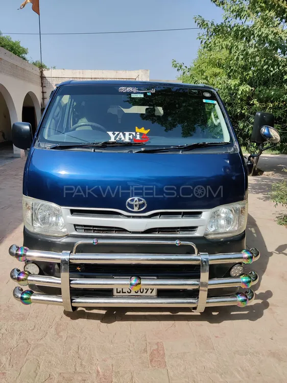 Toyota Hiace 2013 for Sale in Multan Image-1