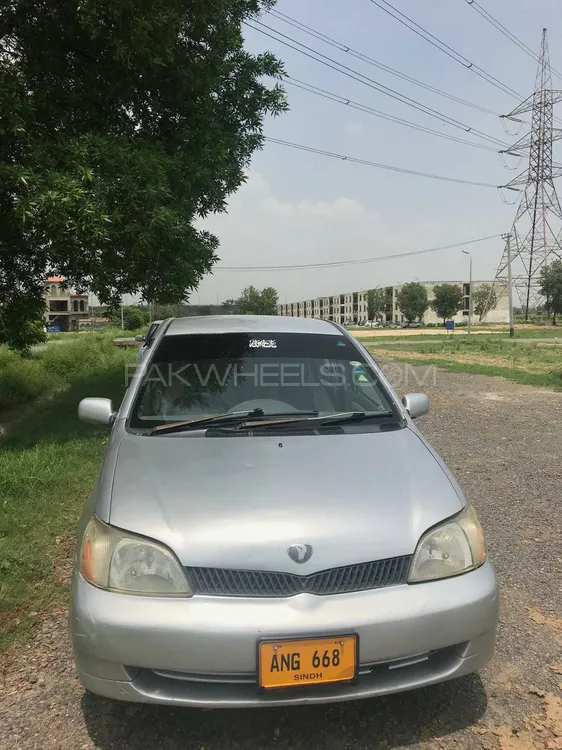 Toyota Platz 2006 for Sale in Kasur Image-1
