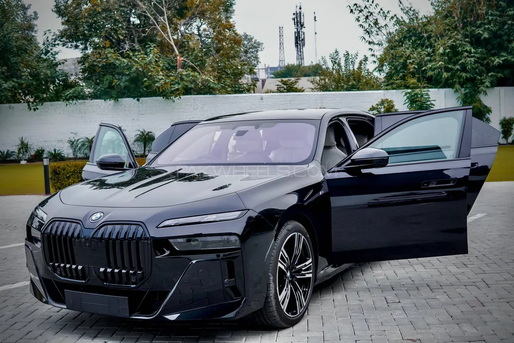 BMW 7 Series 2023 for Sale in Lahore Image-1
