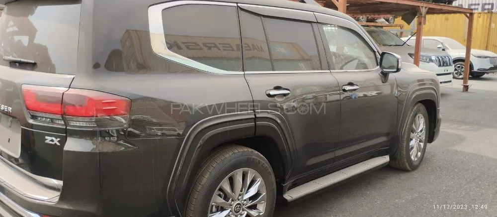 Toyota Land Cruiser 2022 for Sale in Karachi Image-1