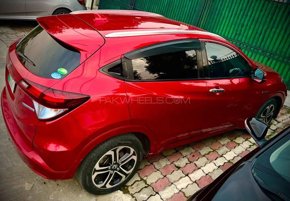 Honda Vezel 2016 for Sale in Rawalpindi Image-1