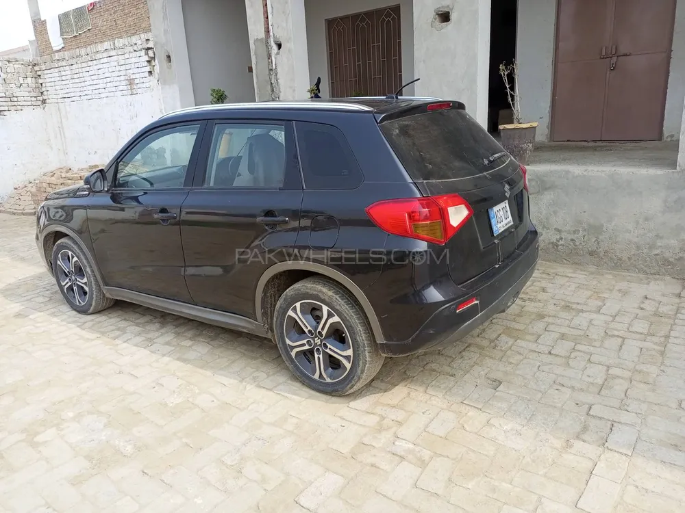 Suzuki Vitara 2017 for Sale in Burewala Image-1