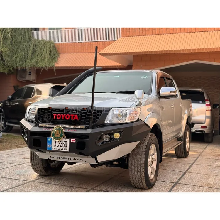 Toyota Hilux 2013 for Sale in Sargodha Image-1