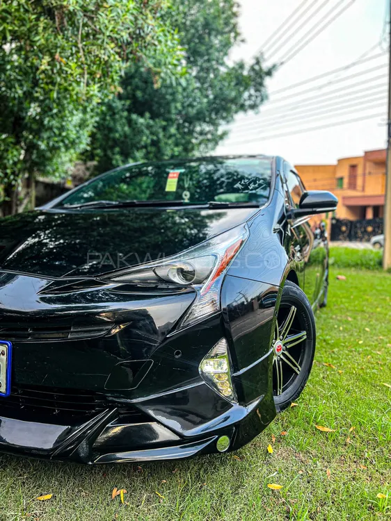 Toyota Prius 2015 for Sale in Lahore Image-1