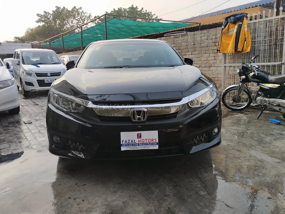 Honda Civic 2018 for Sale in Lahore Image-1