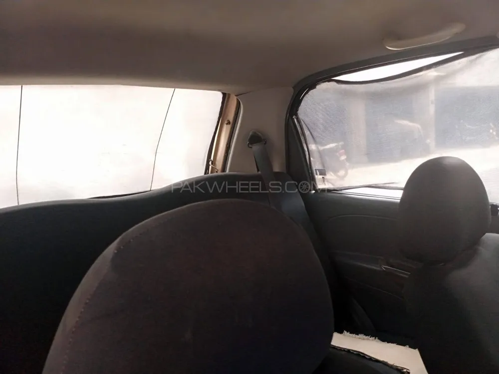 Chevrolet Exclusive 2004 for Sale in Karachi Image-1