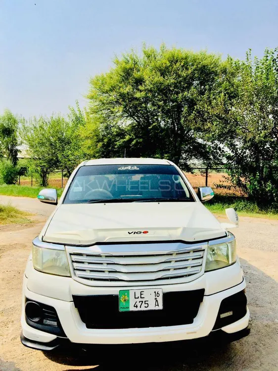Toyota Hilux 2016 for Sale in Islamabad Image-1