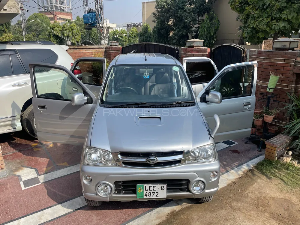 Daihatsu Terios Kid 2009 for Sale in Lahore Image-1