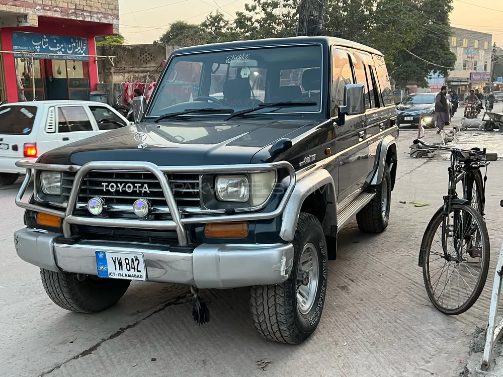 Toyota Land Cruiser 1992 for Sale in Islamabad Image-1
