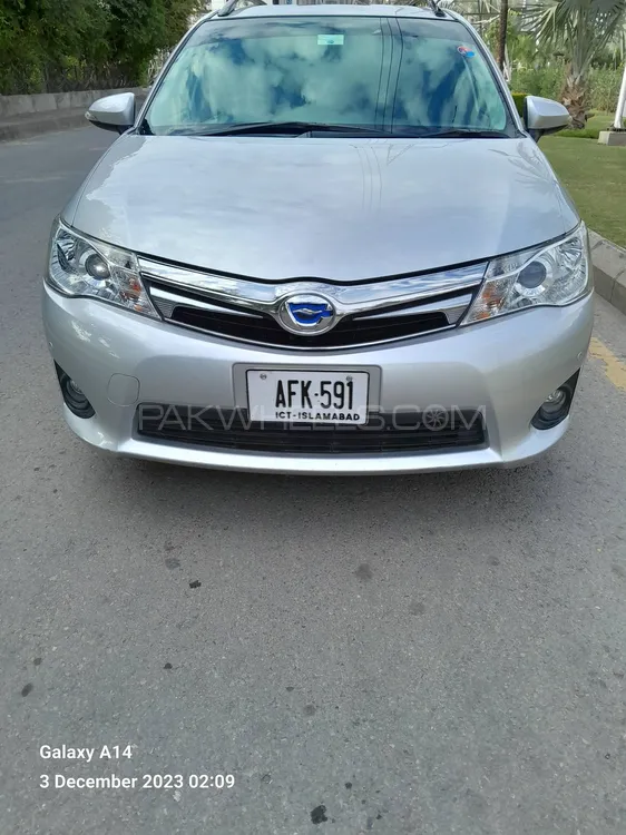 Toyota Corolla Fielder 2014 for Sale in Islamabad Image-1