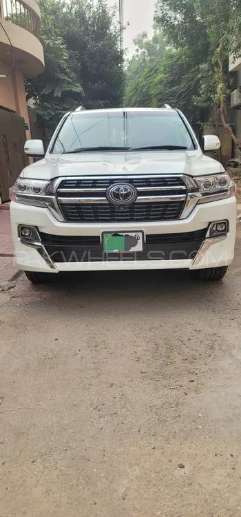 Toyota Land Cruiser 2014 for Sale in Faisalabad Image-1