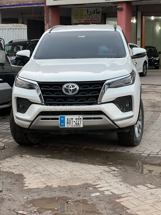Toyota Fortuner 2021 for Sale in Faisalabad Image-1