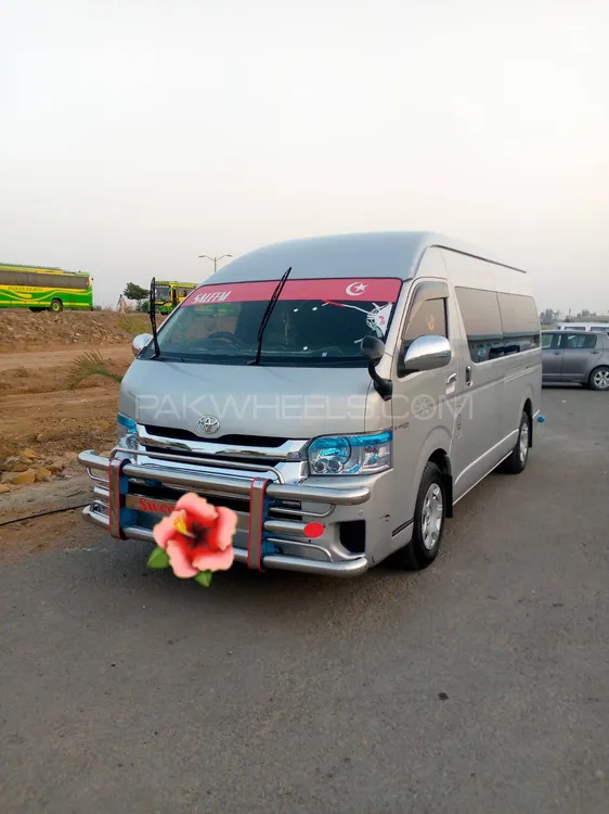 Toyota Hiace 2014 for Sale in Karachi Image-1