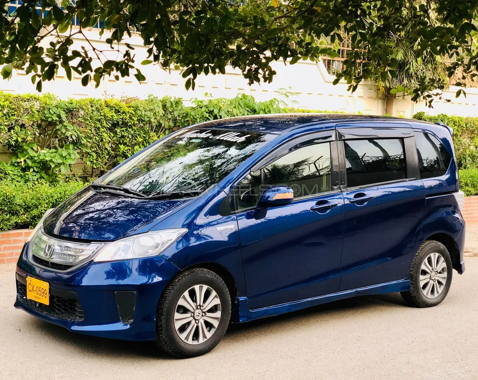 Honda Freed 2012 for Sale in Karachi Image-1