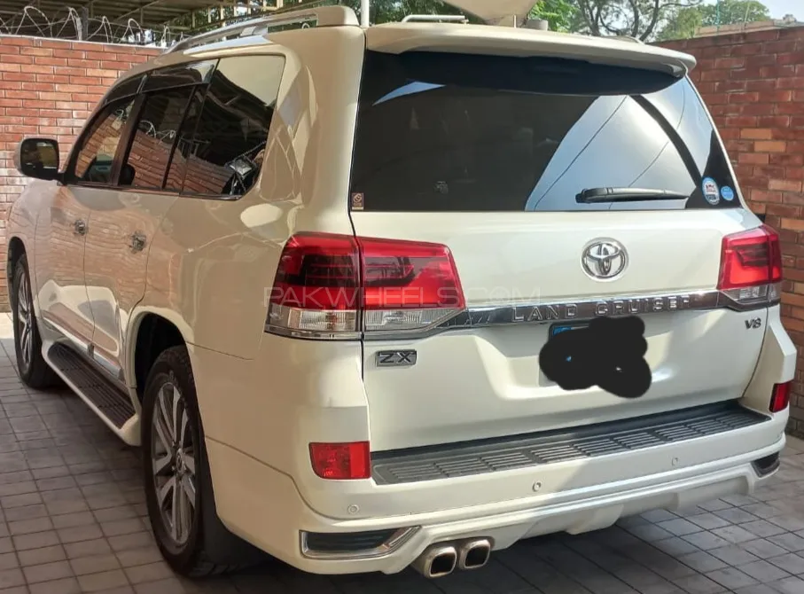 Toyota Land Cruiser 2016 for Sale in Islamabad Image-1