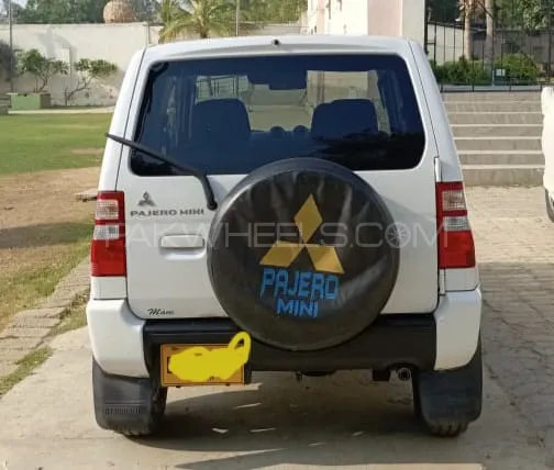 Mitsubishi Pajero Mini 2010 for Sale in Karachi Image-1