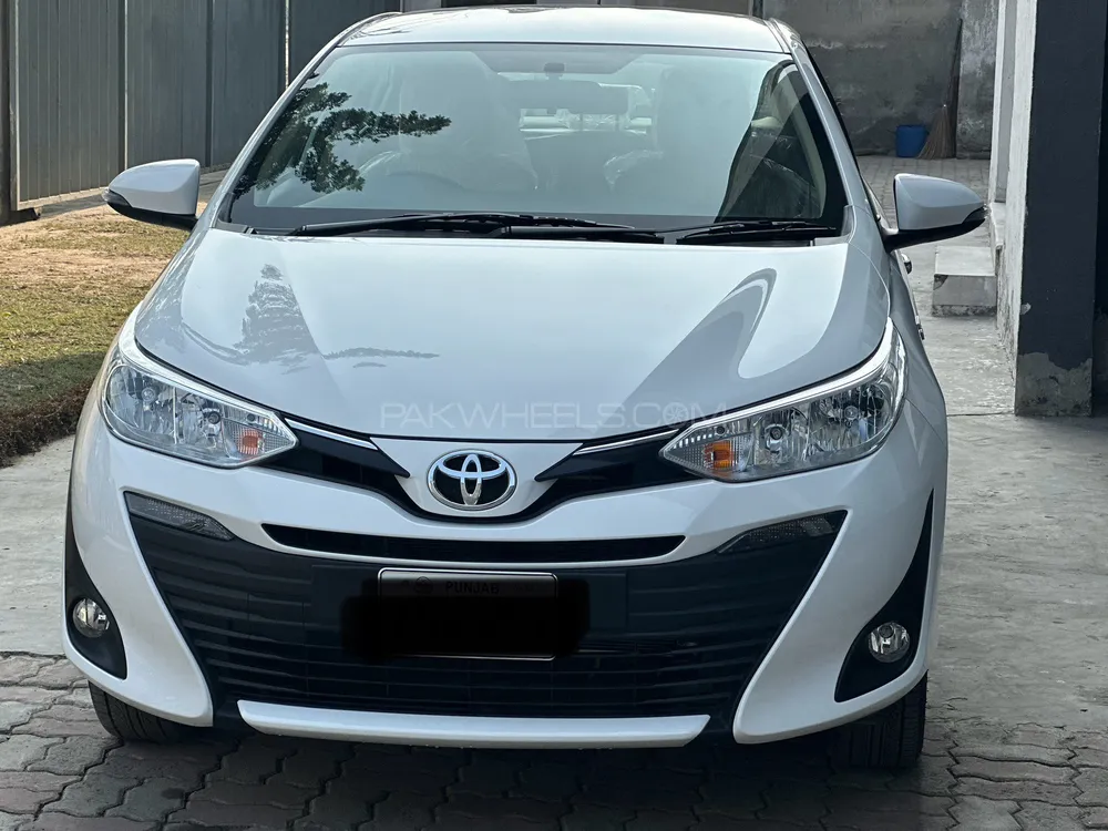 ٹویوٹا یارس سیڈان 2023 for Sale in لاہور Image-1