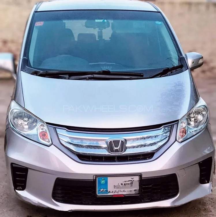 Honda Freed 2014 for Sale in Lahore Image-1