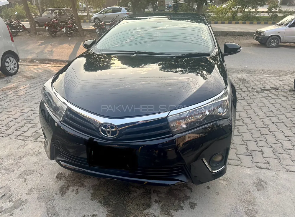 Toyota Corolla 2015 for Sale in Lahore Image-1
