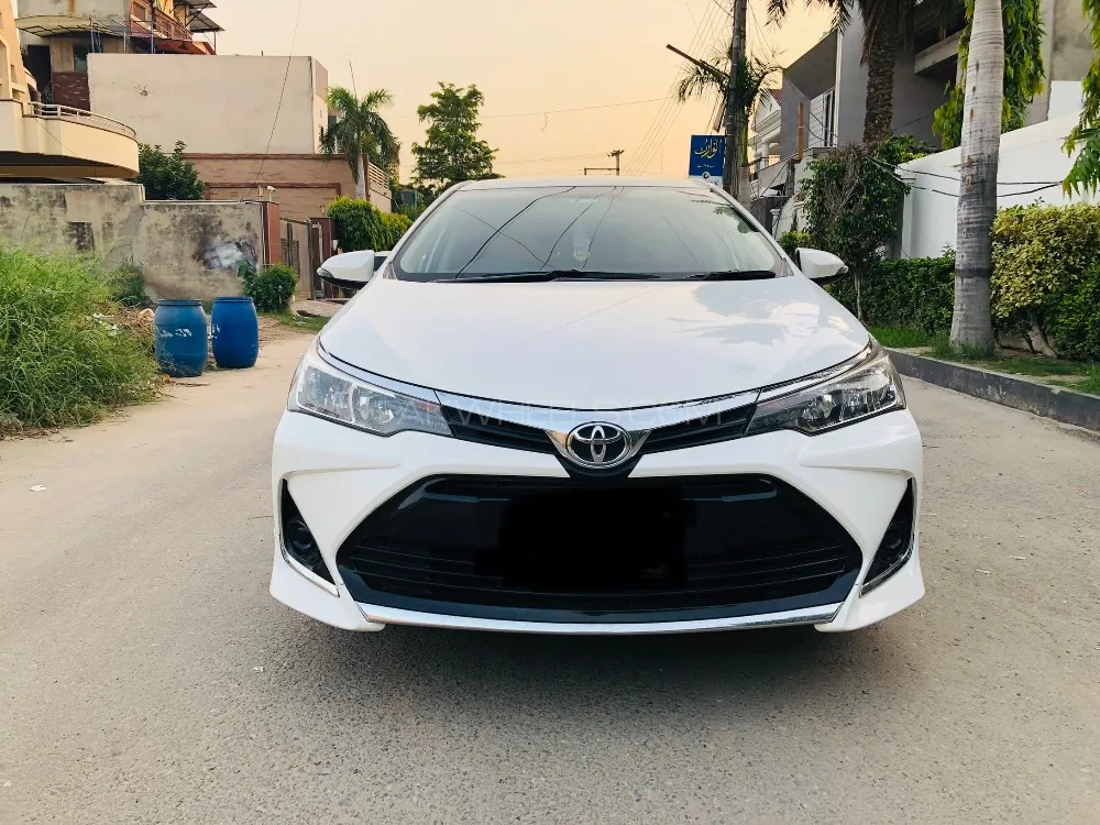 Toyota Corolla 2019 for Sale in Faisalabad Image-1
