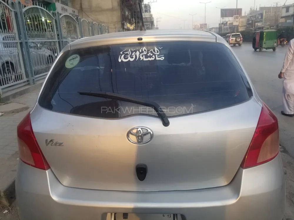 Toyota Vitz 2006 for Sale in Peshawar Image-1