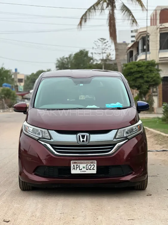 Honda Freed 2017 for Sale in Karachi Image-1