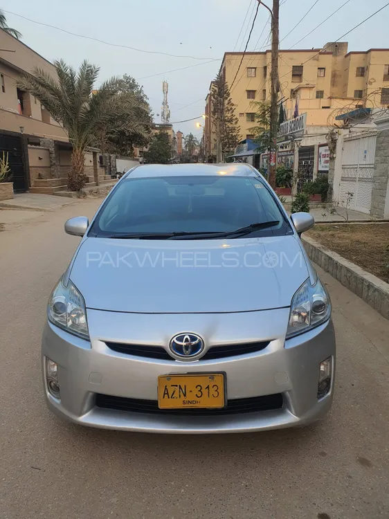 Toyota Prius 2010 for Sale in Karachi Image-1
