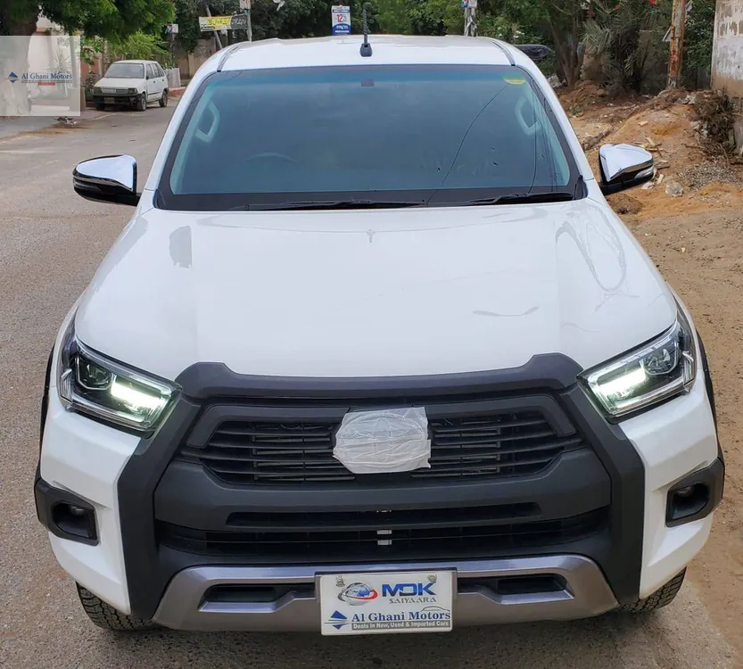 Toyota Hilux 2021 for Sale in Karachi Image-1