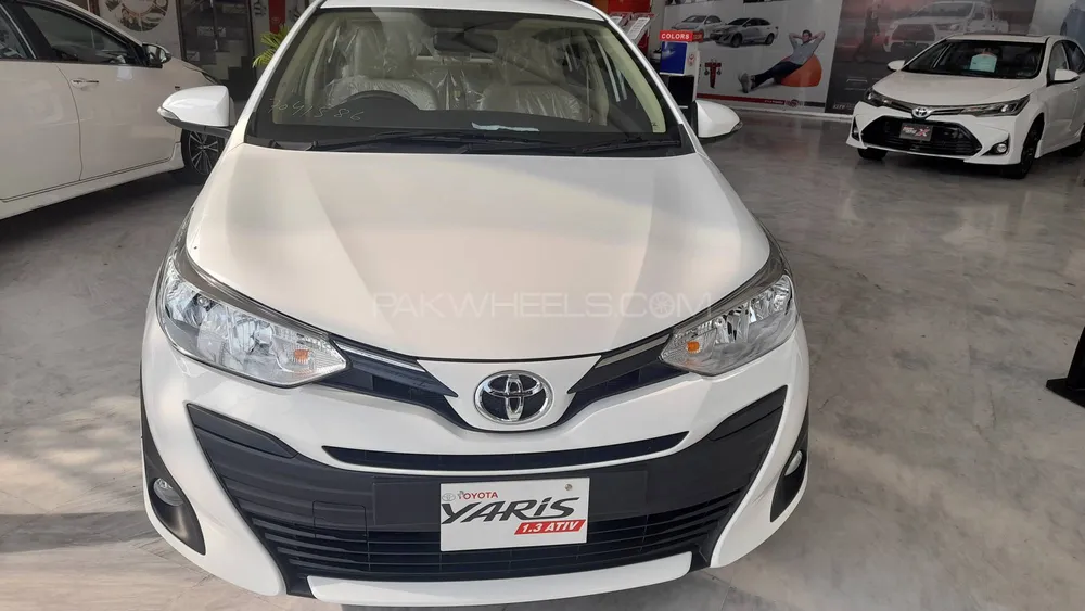 Toyota Yaris Sedan 2023 for Sale in Lahore Image-1
