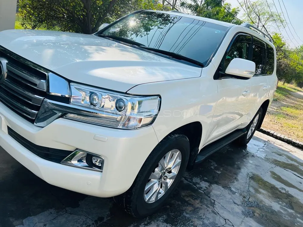 Toyota Land Cruiser 2018 for sale in Gujranwala