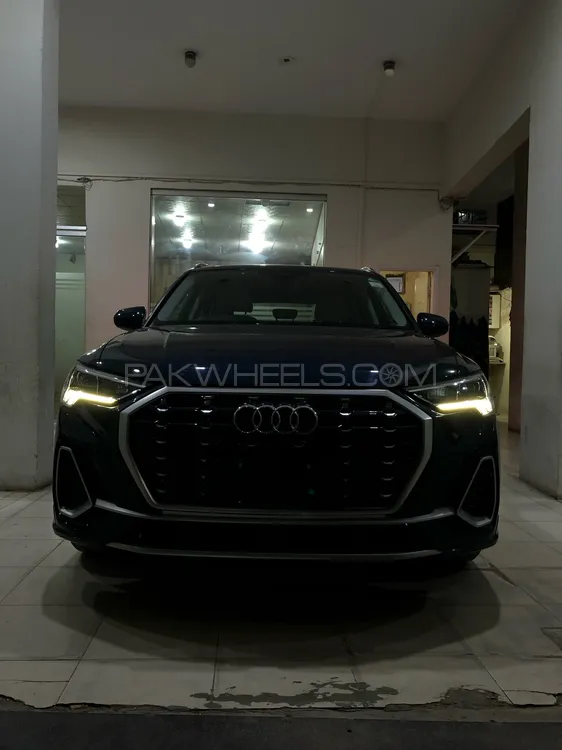 Audi Q3 2020 for sale in Karachi