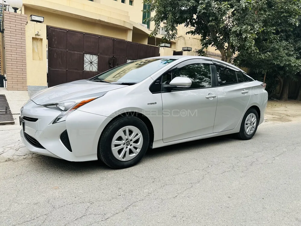 Toyota Prius 2018 for sale in Lahore