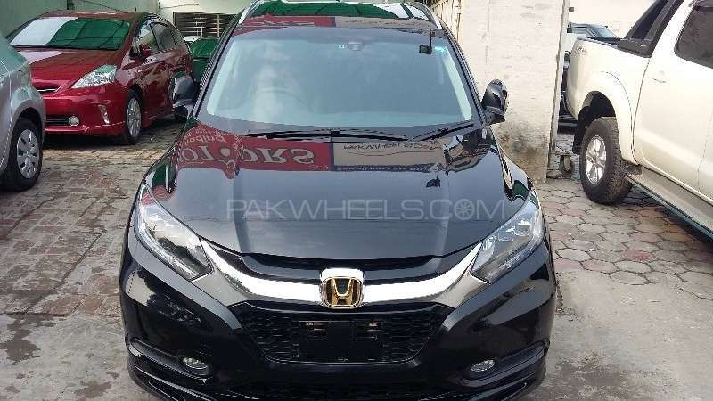Honda Vezel 2014 for Sale in Lahore Image-1