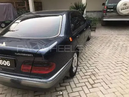 Mercedes Benz E Class 1998 for sale in Swabi