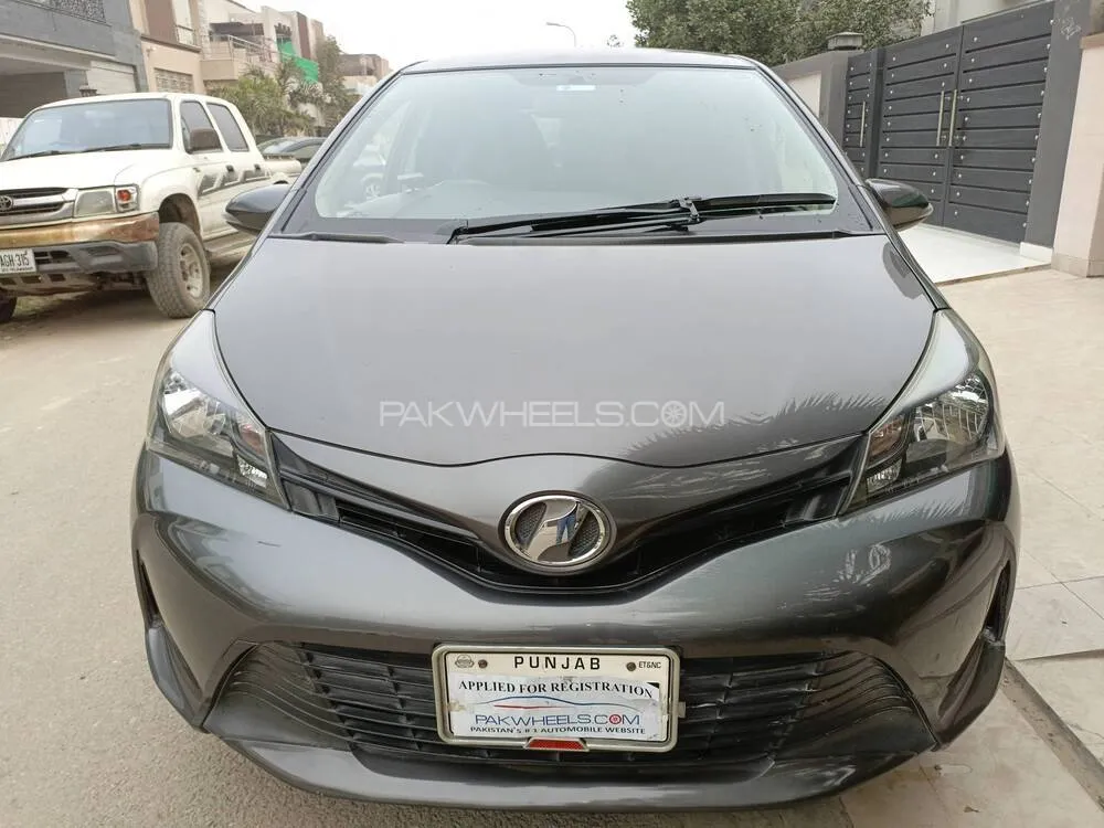 Toyota Vitz F 1.0 2016 for sale in Lahore | PakWheels