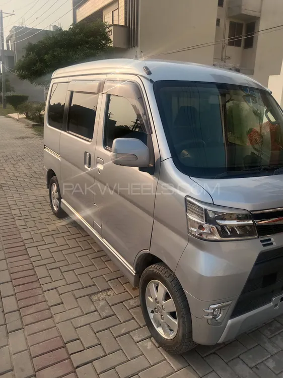 Daihatsu Atrai Wagon 2018 for sale in Sialkot