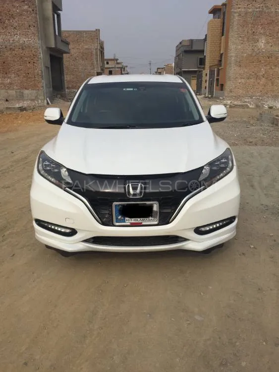 Honda Vezel 2014 for Sale in Peshawar Image-1