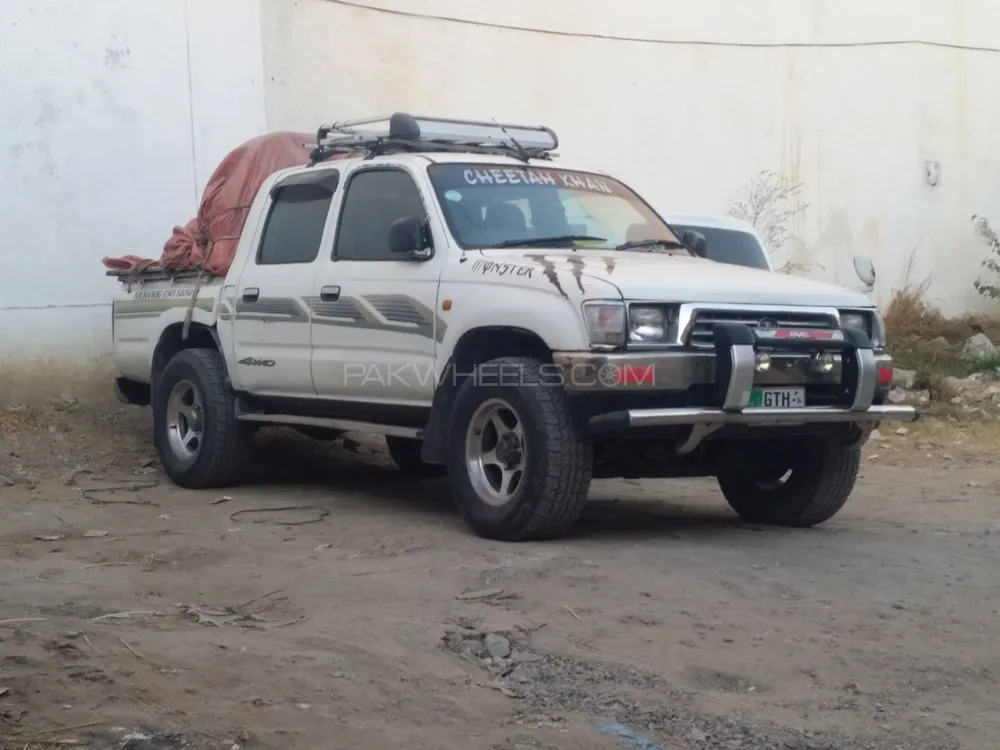 Toyota Hilux 2004 for sale in Hattian