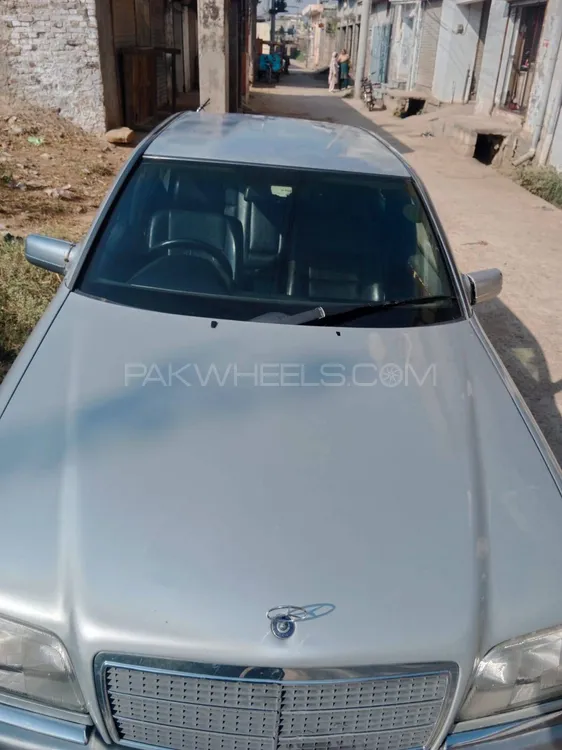 Mercedes Benz C Class 1999 for Sale in Gujrat Image-1