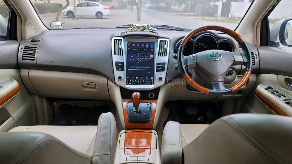 Toyota Harrier 2006 for sale in Lahore