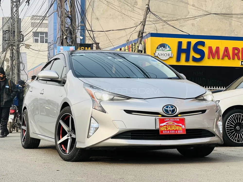 Toyota Prius 2018 for Sale in Lahore Image-1