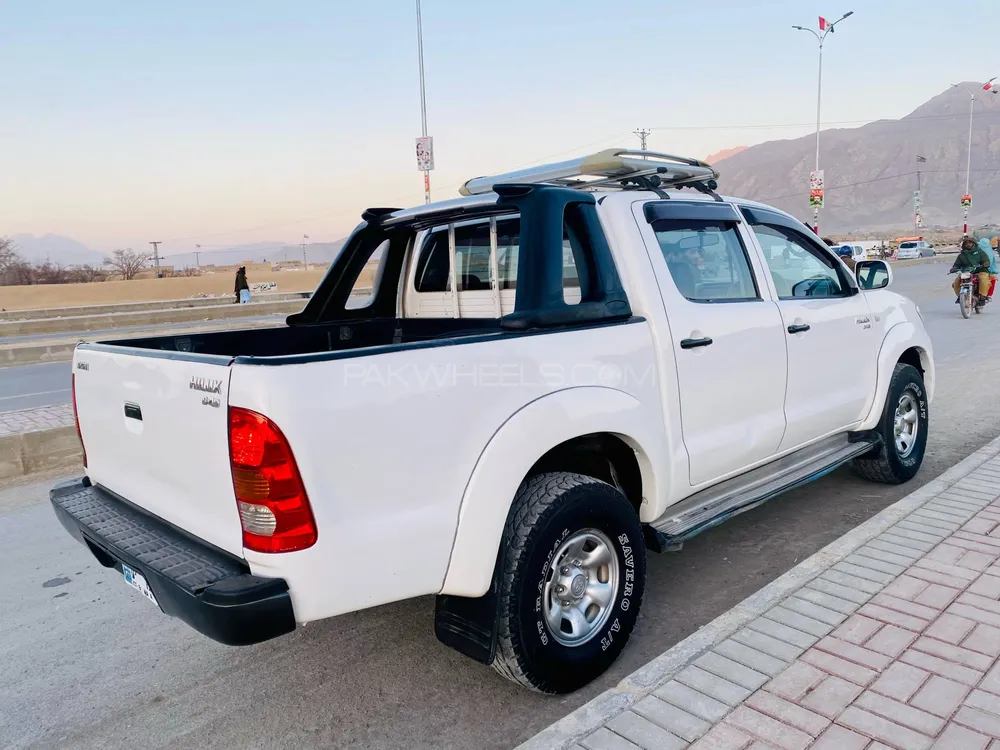 Toyota Hilux 2010 for sale in Quetta