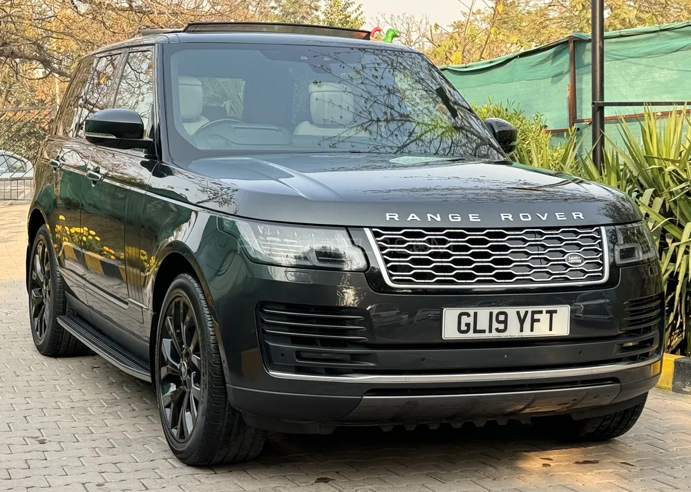 Range Rover Vogue 2019 for Sale in Rawalpindi Image-1