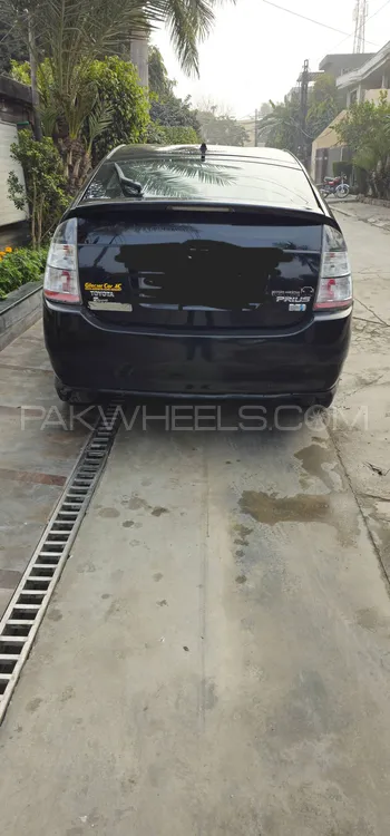 Toyota Prius 2008 for sale in Lahore