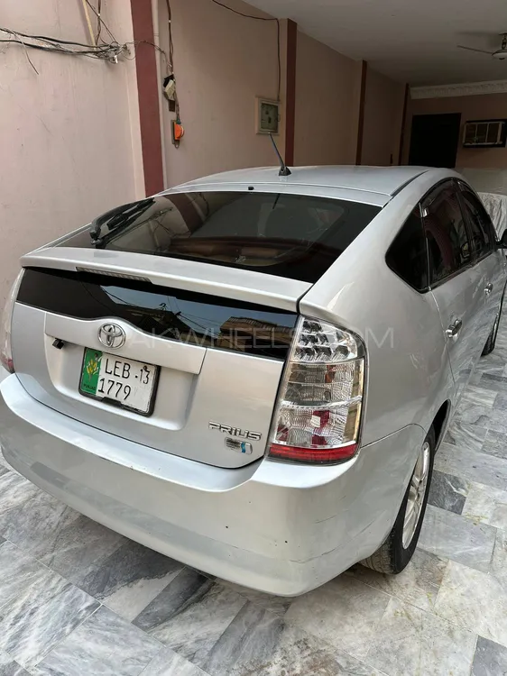 Toyota Prius 2007 for Sale in Peshawar Image-1